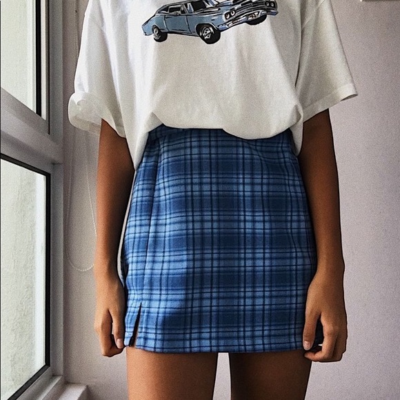 TRENDY CLOTHES MYSTERY BOX - Picture 6 of 13